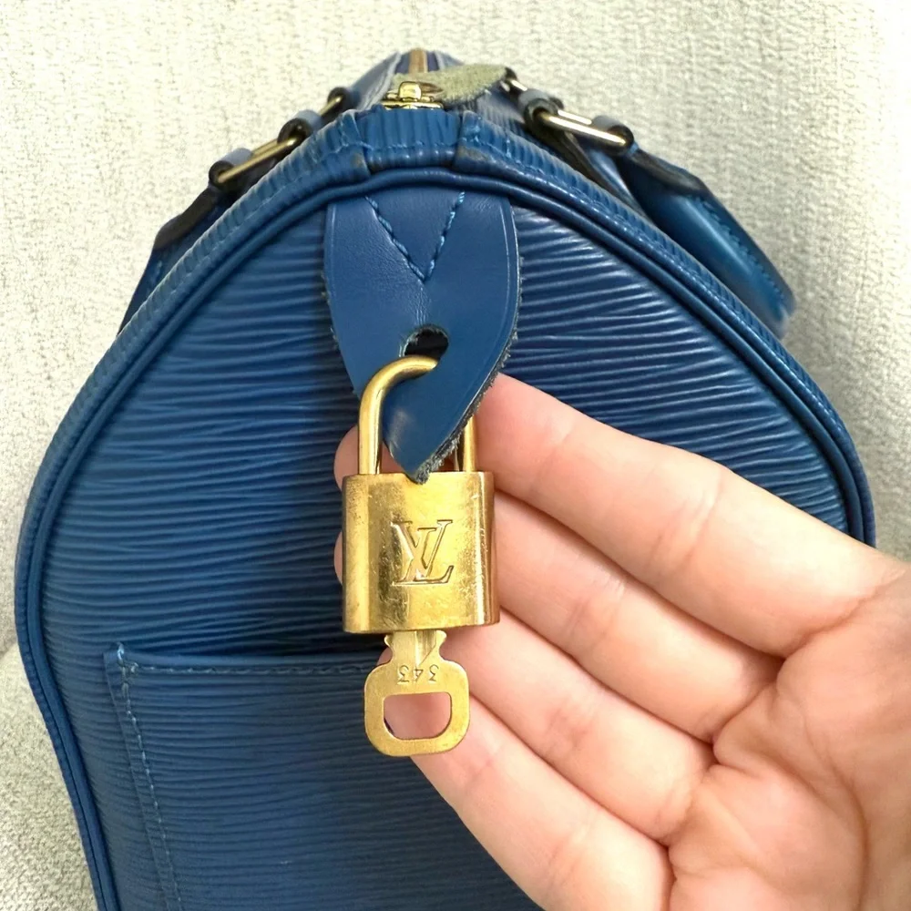 Authentic Louis Vuitton Speedy 25 bag blue Epi leather - Picture 8 of 16